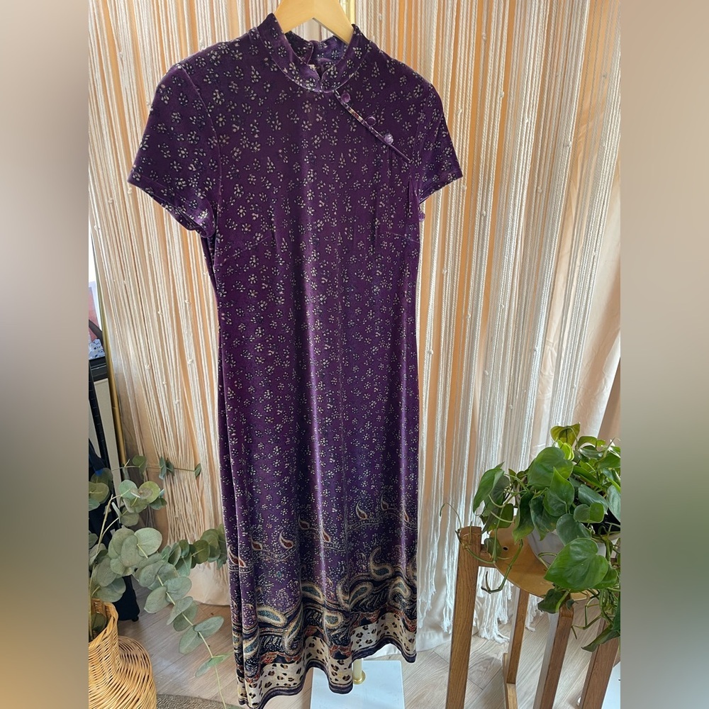 vintage purple velvet cheongsam/qipao w classic mandarin collar & short sleeves - Picture 10 of 16